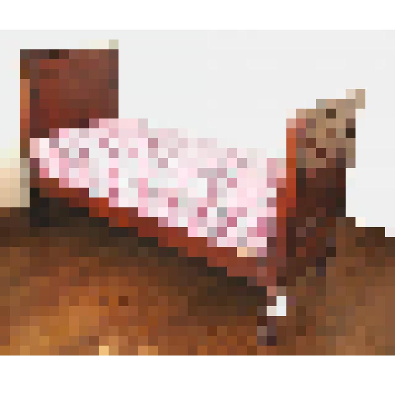 Кровать деревянная красного дерева