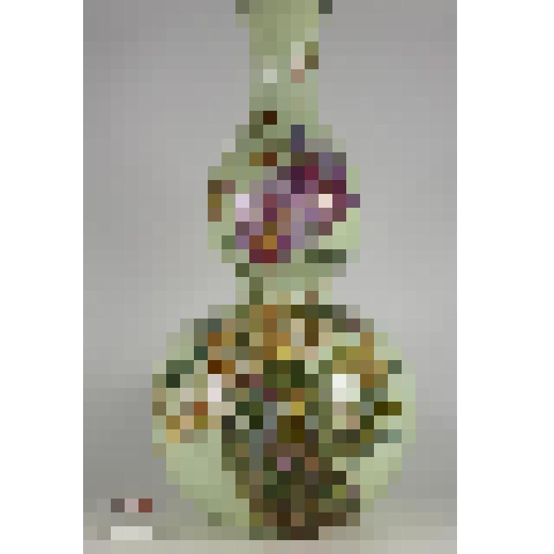 Ваза светло-зеленого крытья с изображением орхидей