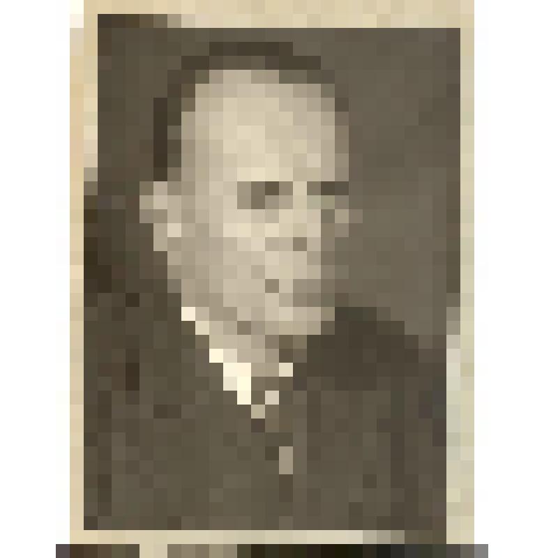 Фотография ч/б. Паустовский  К.Г. Погрудный портрет. Поворот головы вправо.1940-е гг