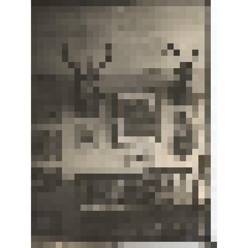 Ф/чб. Экспозиция Центрального музея АССР НП: отдел природы (витрина с чучелами лисиц, на стене: деревянные часы с термометром, чучела головы оленя и козла, иллюстрации). 1941