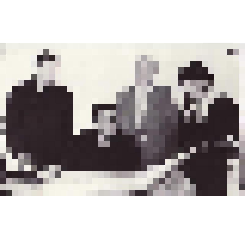 Фотография черно-белая. Сотрудники штаба УВД по г. Братску