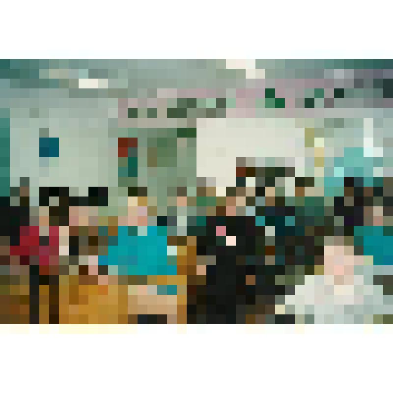 Фотография. Участники 1-го областного форума школьников по прикладной экономике в рамках программы "Достижения молодых"