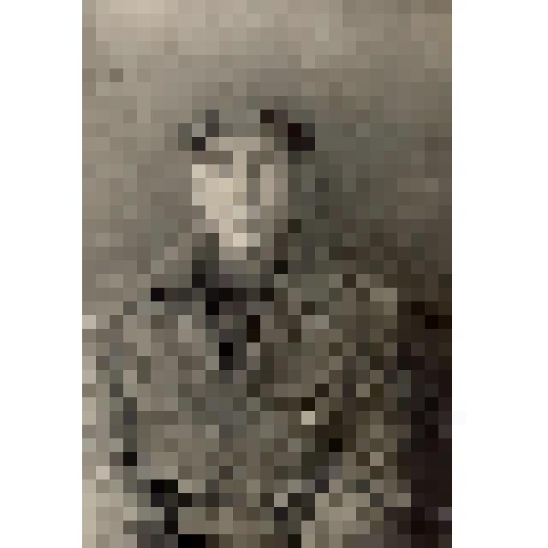 Фотография ч/б. Паустовский Вадим. Поясной  портрет в пальто и кепке