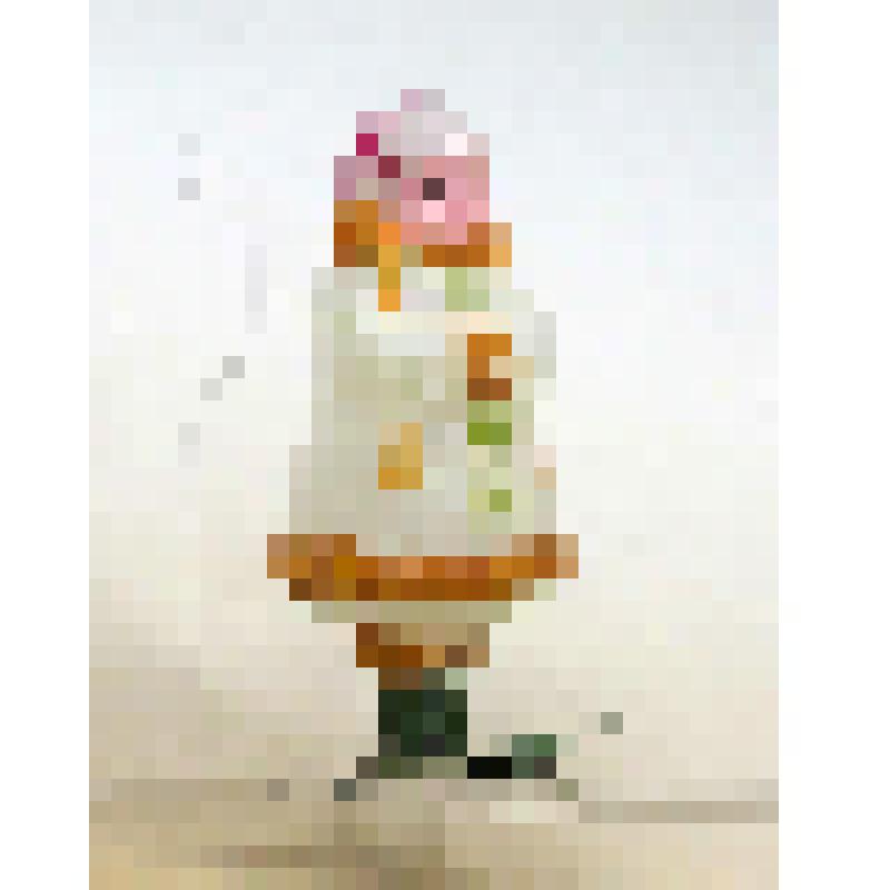 Игрушка ёлочная в виде фигурки девочки в зимней одежде