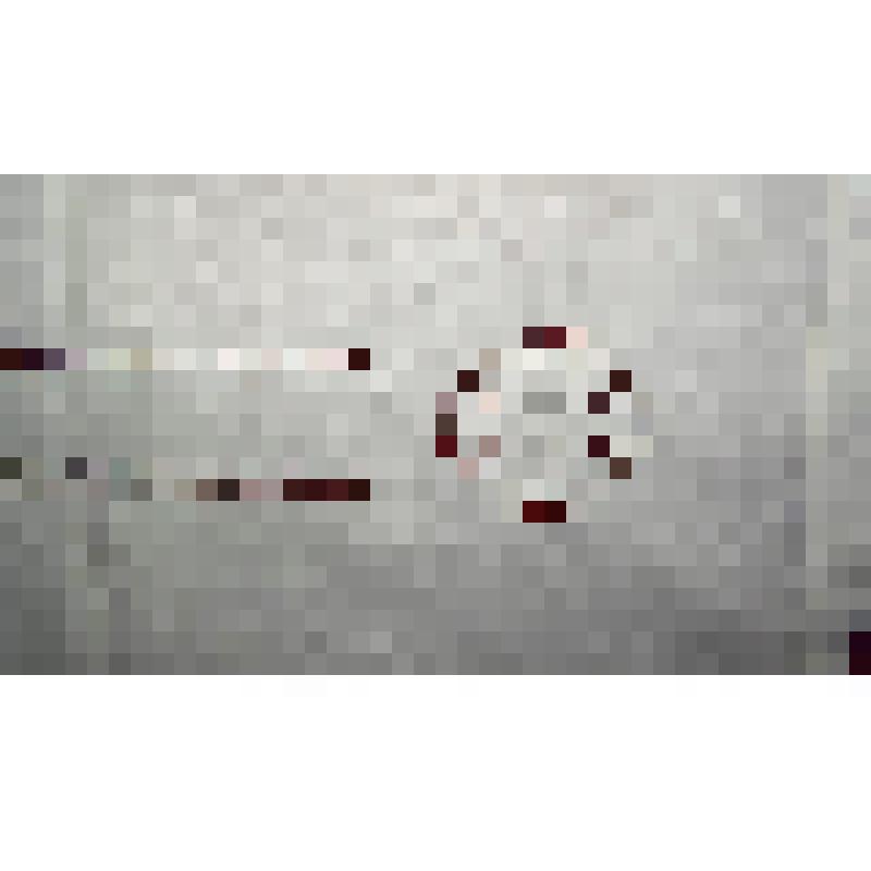 Салфетка-дорожка белая, украшена мережкой, прорезным рисунком с белой вышивкой