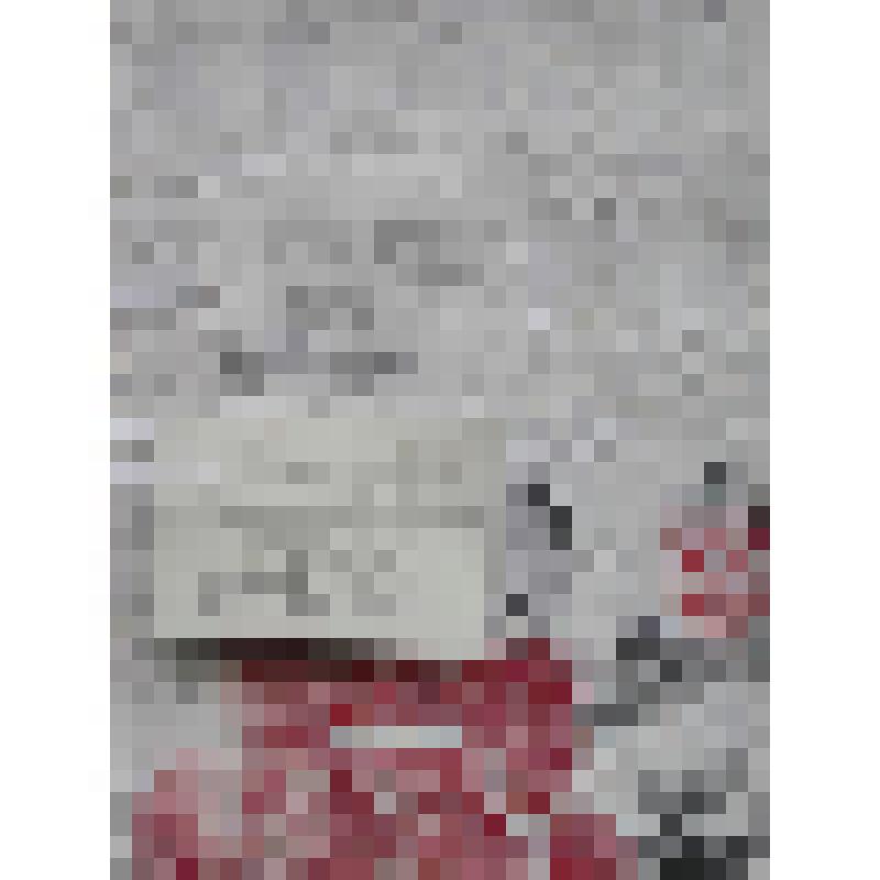 Полотенце стеновое "за 8 цепов" с гирляндой из трех роз