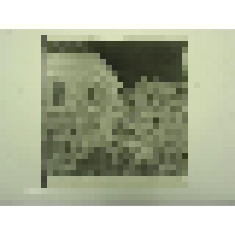 Дом А.П.Мартынова. Ул. П.Морозова, 10-12. втор.пол. XIX в. Челябинская  обл., г. Карабаш, пос. Южный (с.Саймоновское). Дом А.П.Мартынова. Ул. П.Морозова, 10-12, втор.пол. XIX в. Лицевой фасад дома по переулку