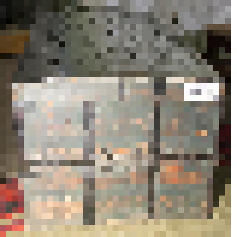 Сундук деревянный кованый, с крышкой и двумя ручками, темно-зеленого цвета