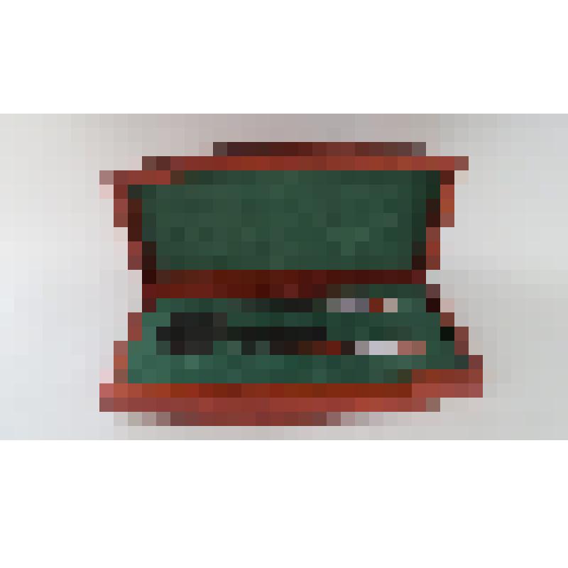 Футляр для хранения канцелярских принадлежностей из настольного набора