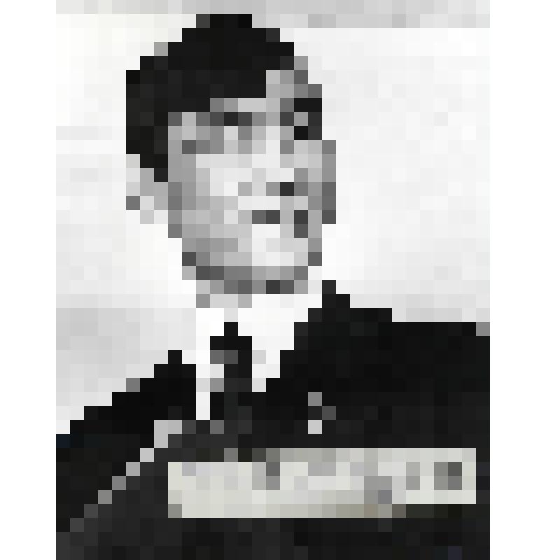 Чейвутегин Сергей, кавалер ордена Ленина, делегат XXV съезда КПСС, бригадир оленеводческой бригады совхоза "Дружба" Беринговского района. Фотография черно-белая
