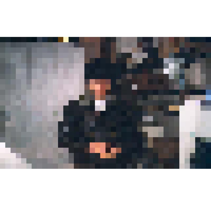 Дик Николай Францевич в лаборатории кабинета физики школы N 9