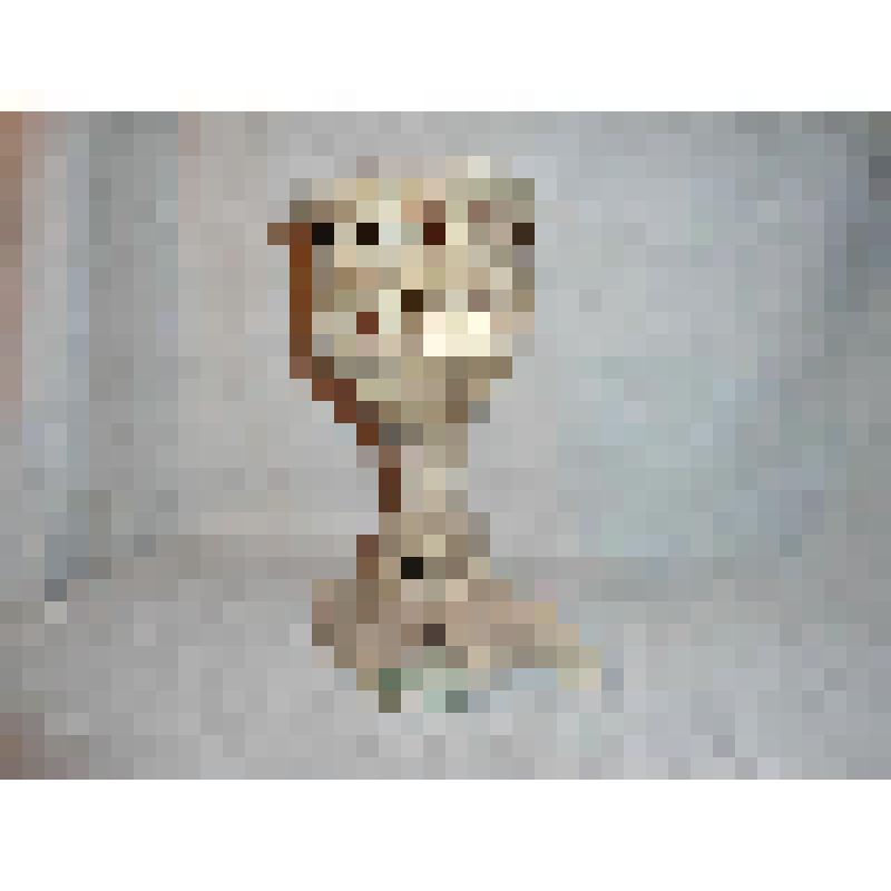Подставка для настольной керосиновой лампы