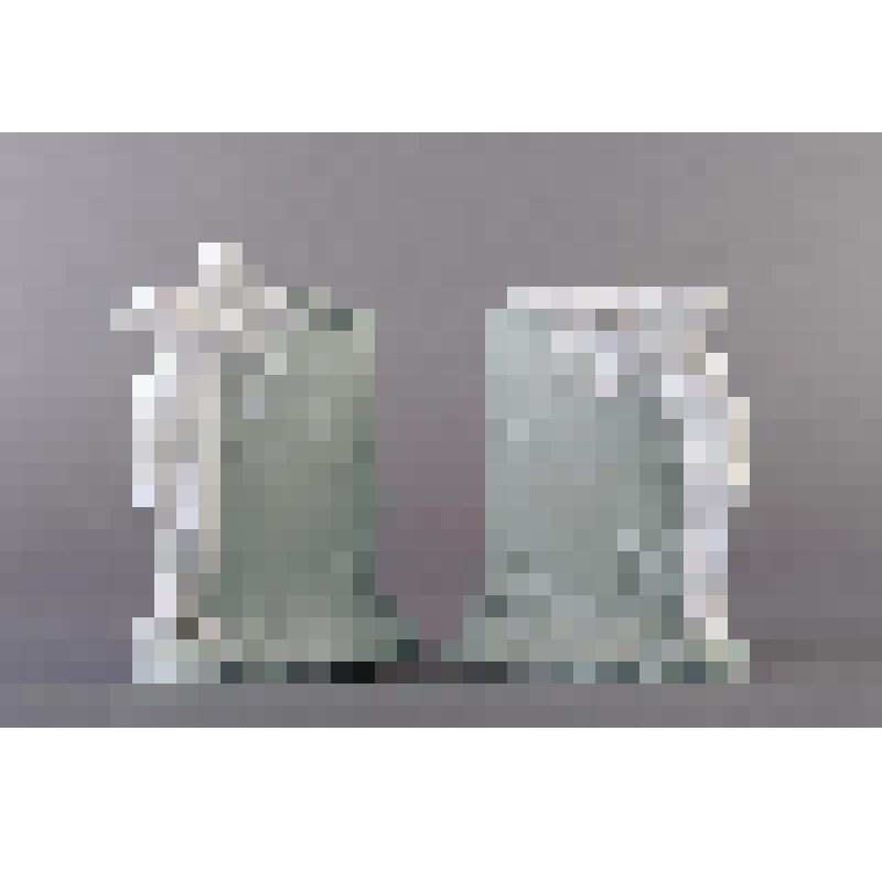 Ваза для цветов парная с изображением девушки, смотрящейся в воду