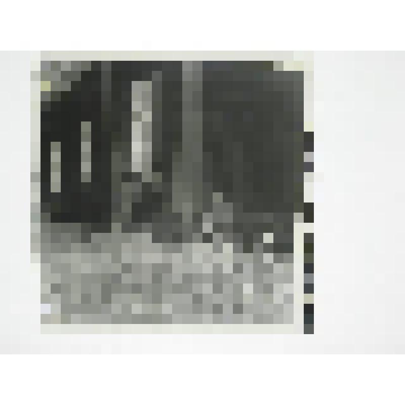 Церковь Казанской иконы Божией Матери. ул. Коммунаров, 1. 1882 г. Челябинская  обл., Кусинский р-н, г. Куса. Церковь Казанской иконы Божией Матери, ул. Коммунаров, 1. 1882 г. Фрагмент южного фасада с заложенной дверью