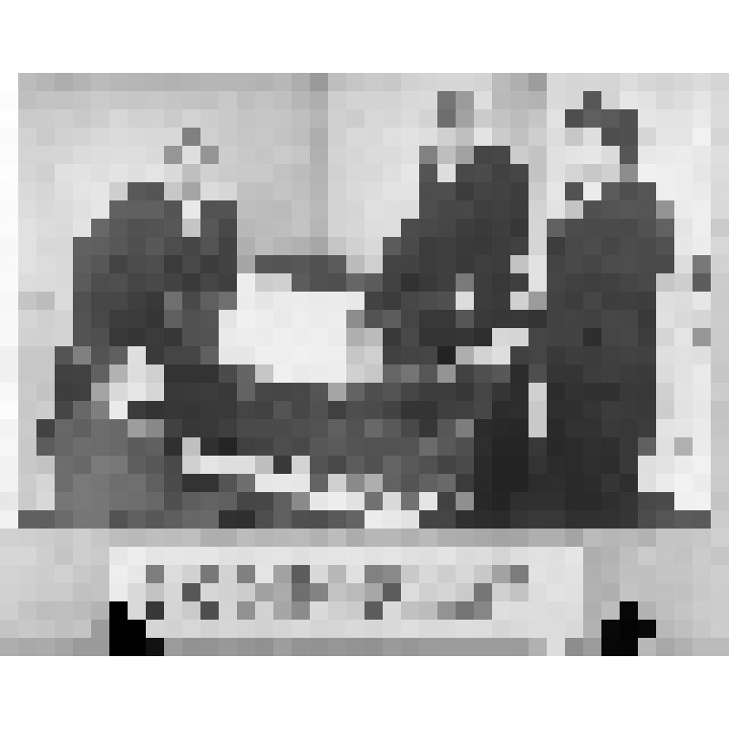 Негатив. Доливо А.Л. - профессор Московской консерватории на занятиях в классе. Стоит, облокотившись на рояль. За роялем сидит женщина, около рояля два студента