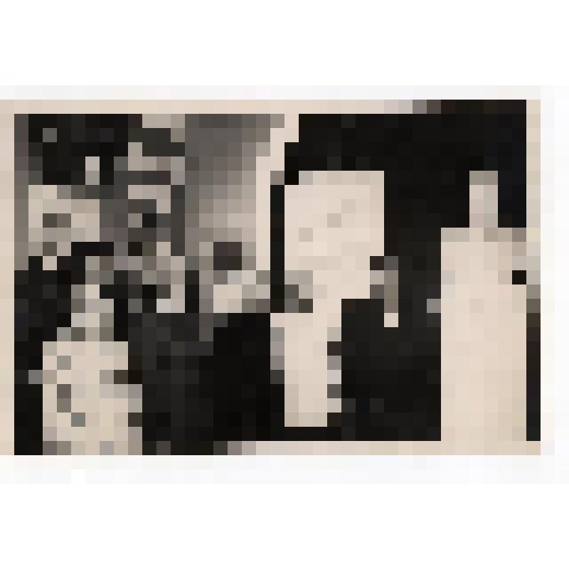 Фото. Встреча ветеранов партии и комсомола. В зале "Трёх революций" Зарайского краеведческого музея, группа ветеранов стоит около бюста В.И. Ленина