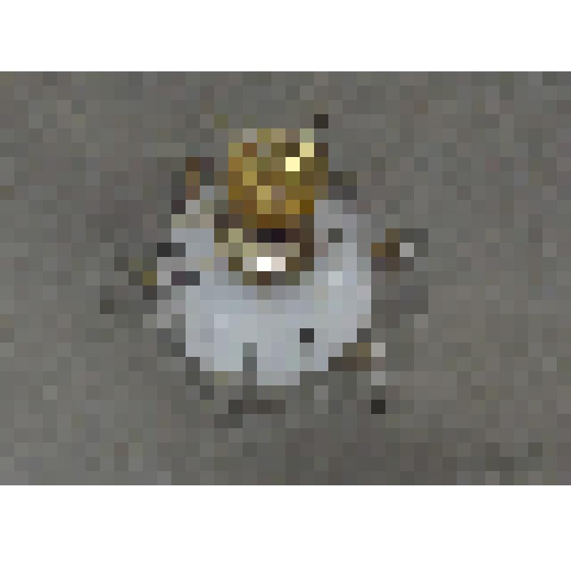 Люстра потолочная из белого стекла