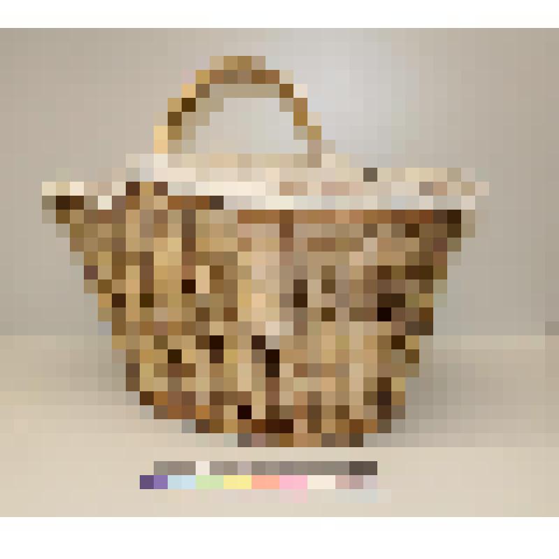 Корзина овальной формы, с поперечной ручкой, снизу - вверх расширяется