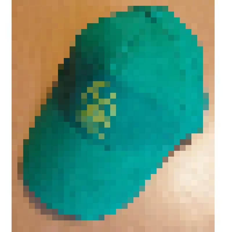 Бейсболка с надписью: "Яңарыш. Возрождение"