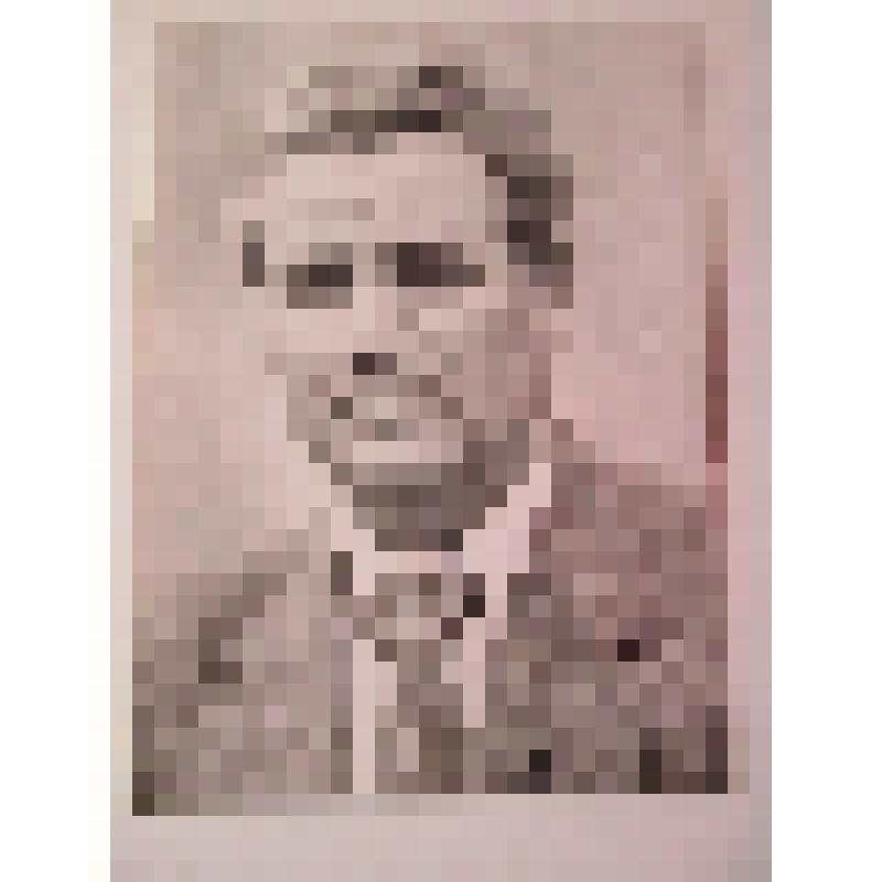 Фотопортрет Яценко Виктора Георгиевича, главного агронома овцесовхоза "Киселевский"
