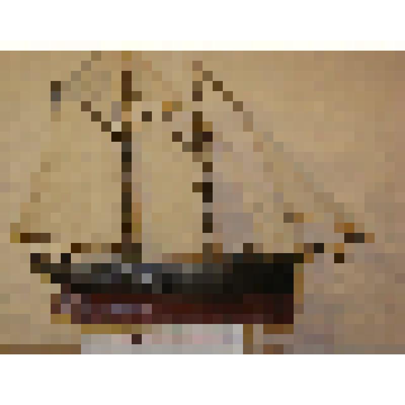 Модель. Шхуна «Ненец» на подставке