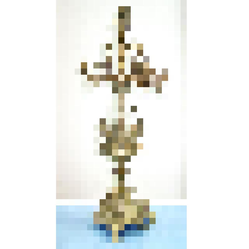 Канделябр шестирожковый на высоком основании с 3-мя ножками в виде сфинксов