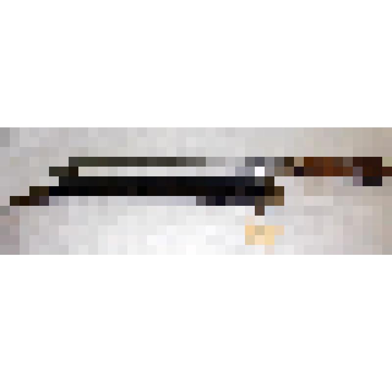 Кинжал в ножнах