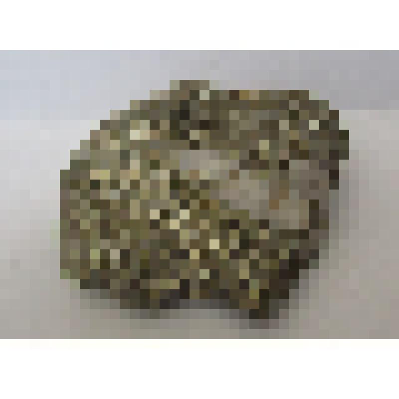 Порода: кварц с включением пирита