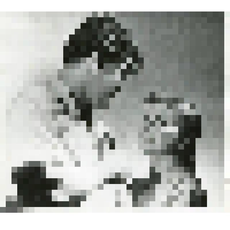 Фотография. С. Гайдар - Персиянинов, Лена Богачева - Кажакина. Оба стоят, погрудно, лицом друг к другу, у него - правая рука на груди. "Шестеро любимых" (пост. - К. Ольшевская, худ. - Н. Шифрин.). Москва, Центральный театр Советской армии