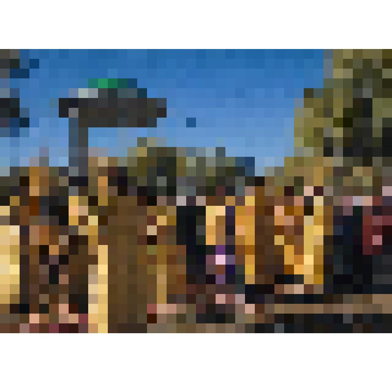 Ф/цв. Богослужебное освящение места строительства храма в честь Преображения Господня г. Покровска-Энгельса (епископ Пахомий со  священнослужителями и прихожанами у ротонды). 2015