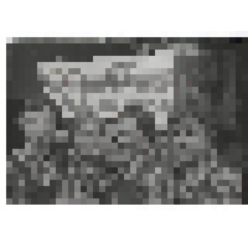 Негатив. Выпущено 50 сверхплановых тракторов ЧТЗ в честь 50-летия завода. Передовые сборщики завода