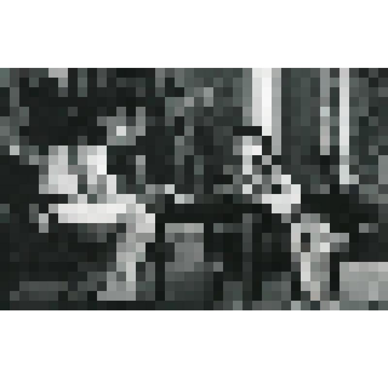 Фотография. Сцена из спектакля. Сидят за столиком две женщины. "Иман" или "Люди с верой". (реж. - А. Кобулов, Т. Ходжаев, худ. - Х. Икрамов.). Узбекистан, Узбекский академический театр драмы им. Хамзы