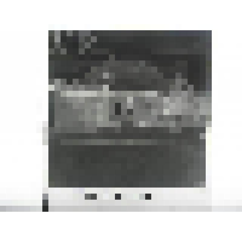 Дом Баранчиковых. Ул. Красный путь. 1880-е гг. Челябинская  обл., Кусинский р-н, с. Медведевка. Дом Баранчиковых. Ул. Красный путь. 1880-е гг. Передний фасад дома и ворот