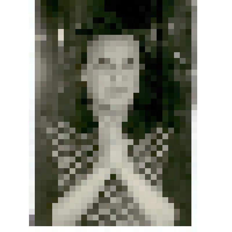 Фотография. Шутова Ливия Васильевна в роли Анечки в спектакле «Океан»