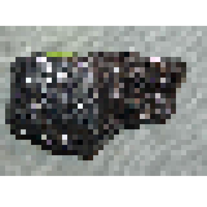 Геологический образец. Шлак, образованный при плавке руды