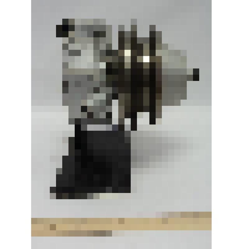 Деталь автомобиля ЗИЛ-157. Насос водяной