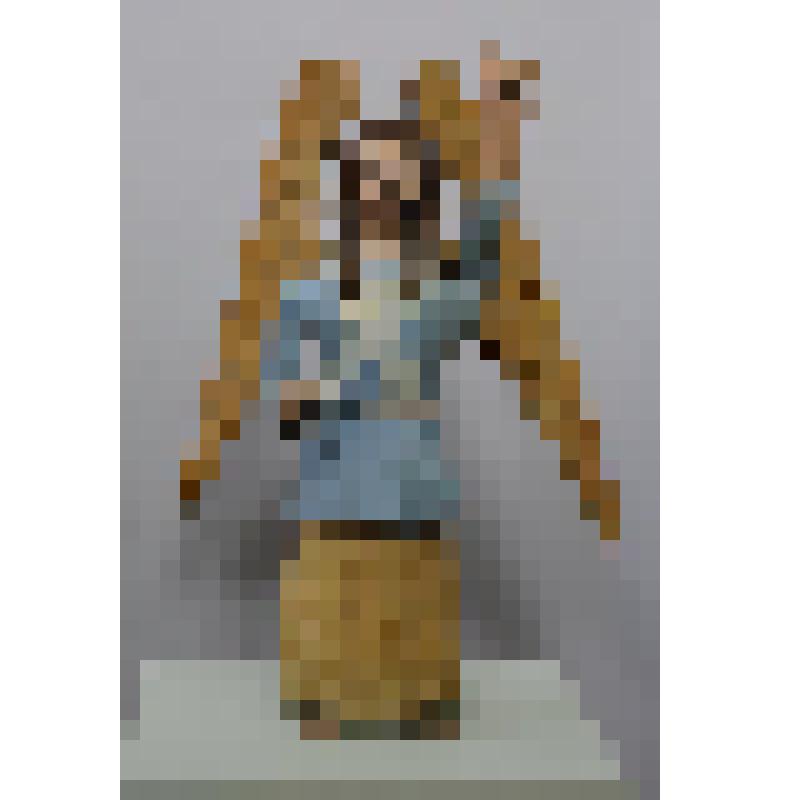 Ангел (с поднятой вверх левой рукой и протянутой вперед правой). Из Страстного ангельского чина. Деревянная скульптура