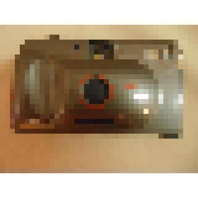 Фотоаппарат. Металл. EXAKTA.АВТО  FLASH. Выс -7,Д – 12 ,ш -3,5см