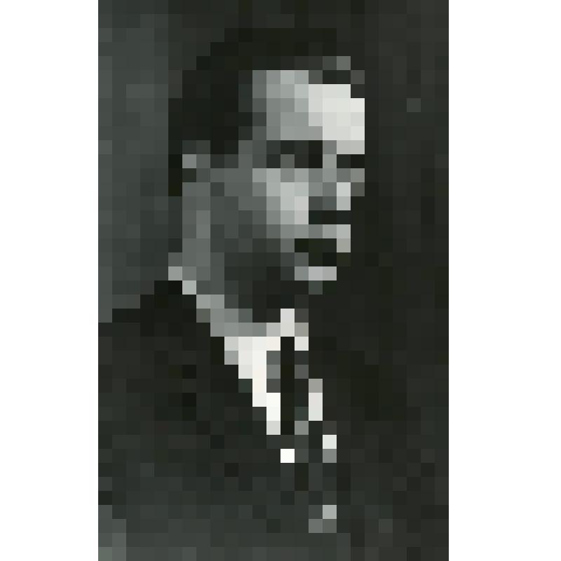 Фотография. Арт. Н.Н. Афонин в жизни, погрудно, 3/4 влево, глаза сосредоточенно прищурены