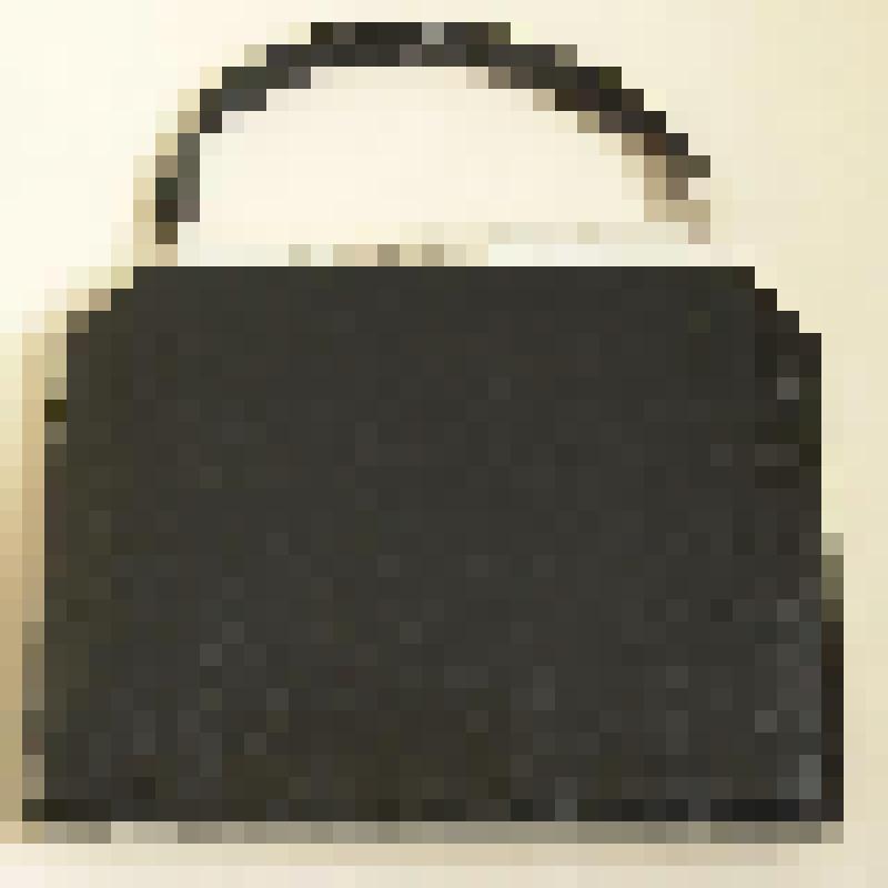 Сумочка дамская лаковая черная, с рельефной поверхностью