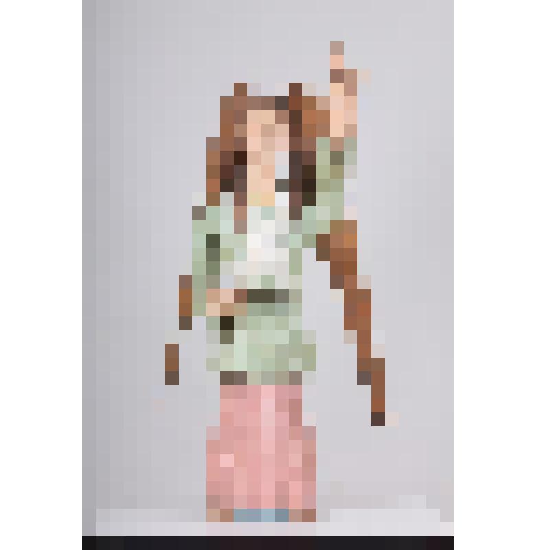 Ангел (с протянутой вперед правой рукой и поднятой левой). Из Страстного ангельского чина. Деревянная скульптура