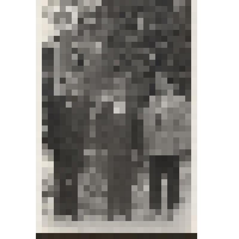 Фотография. Клименко Михаил Ефимович, главный врач курорта "Тинаки", и сотрудники курортного управления