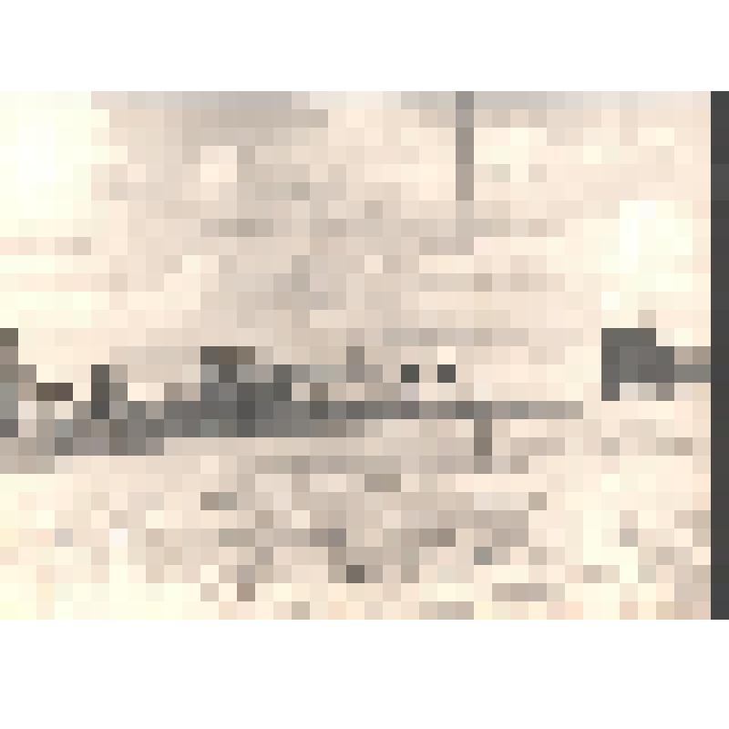 Фотография "Деревня Гам-Яг. Центральная усадьба, здание магазина "Колос" Усть-Вымского райпо."