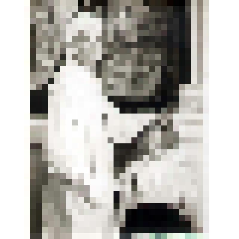 Фотография. Врач-окулист Купер Раиса Львовна ведет прием