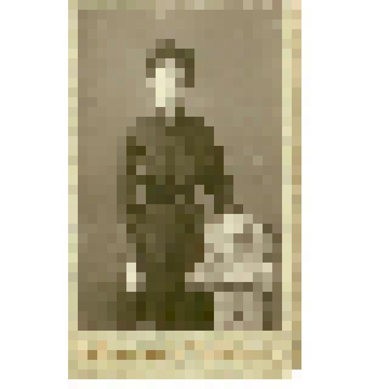 Фотография. Лопухина Фекла Парменовна, портниха, из коллекции материалов о Полущеве Федоре Николаевиче, враче-гинекологе, преподавателе СМИ, организаторе роддомов в Сталинском  (Заводском) и Фрунзенском районах г. Саратова, участнике Великой Отечественной