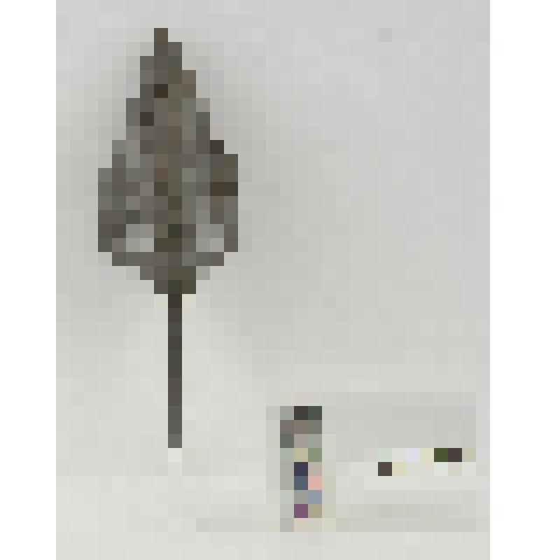 Наконечник стрелы железный, с тремя лопастями, с сердцевидными отверстиями /два погнуты/ со стержнем