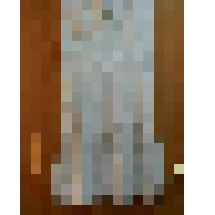 Платье белое, кружевные вставки на груди и на подоле