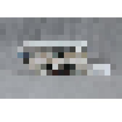 Изразец-валик в форме дуги (правая сторона панно); цвета:
белый, изумрудно-зеленый, коричневый, кобальт. Камин керамический, разноцветный, по рис. худ. Врубеля на тему "Микула Селянинович и Вольга"