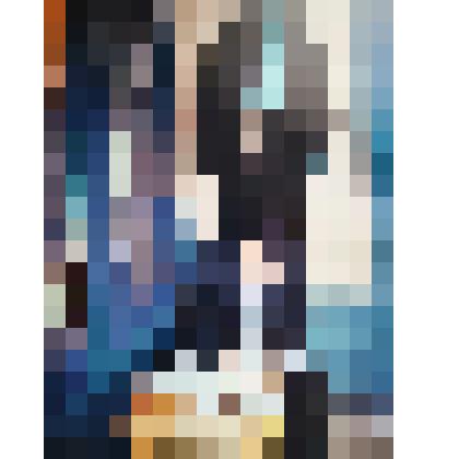 Фото цв. Ген.директор *Тюрксоя*  Фират  Пурташ  оставляет теплые  слова  в  книге  отзывов  музея