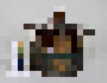 Венец венчальный металлический крашенный сверху зелёной, а снизу красной краской, верх вырезан листьями